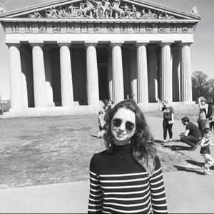 Meet your Posher, Savannah